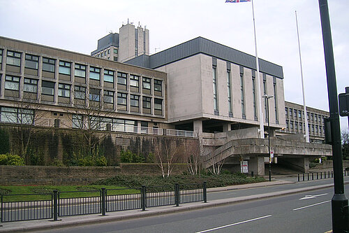 Oldham Civic Centre. Photo by Mikey https://www.flickr.com/photos/raver_mikey/